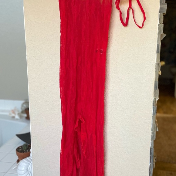 Leg Avenue Red high low mermaid style lace lingerie w/ matching panty - Picture 9 of 13